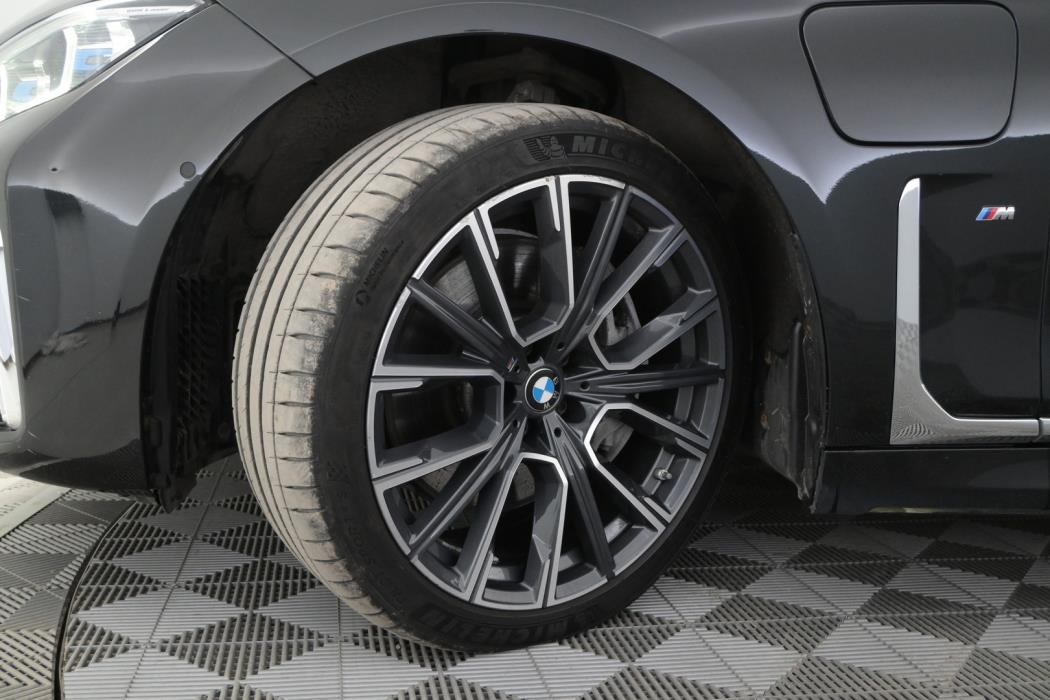 BMW 745 2021