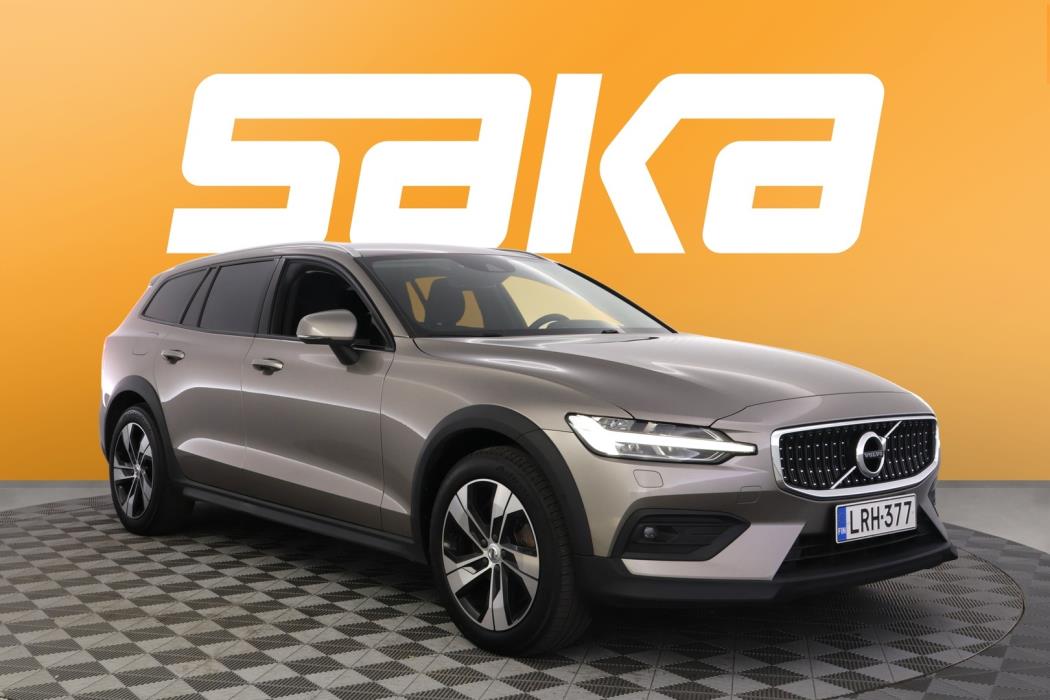 VOLVO V60 Cross Country 2022