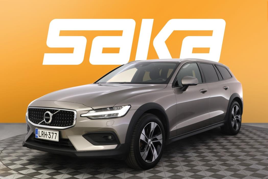 VOLVO V60 Cross Country 2022
