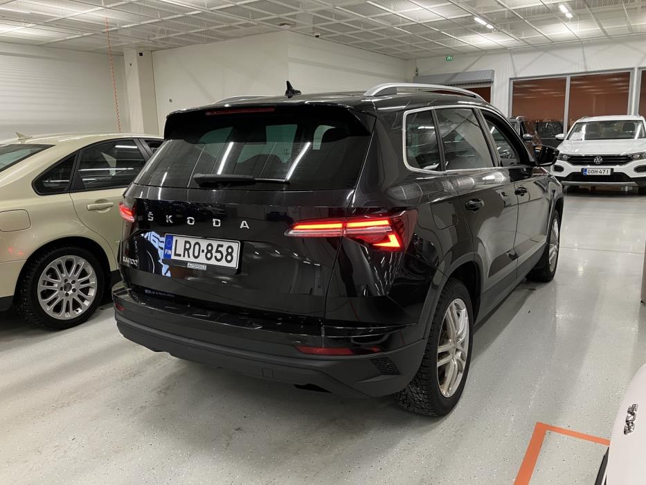 SKODA Karoq 2023