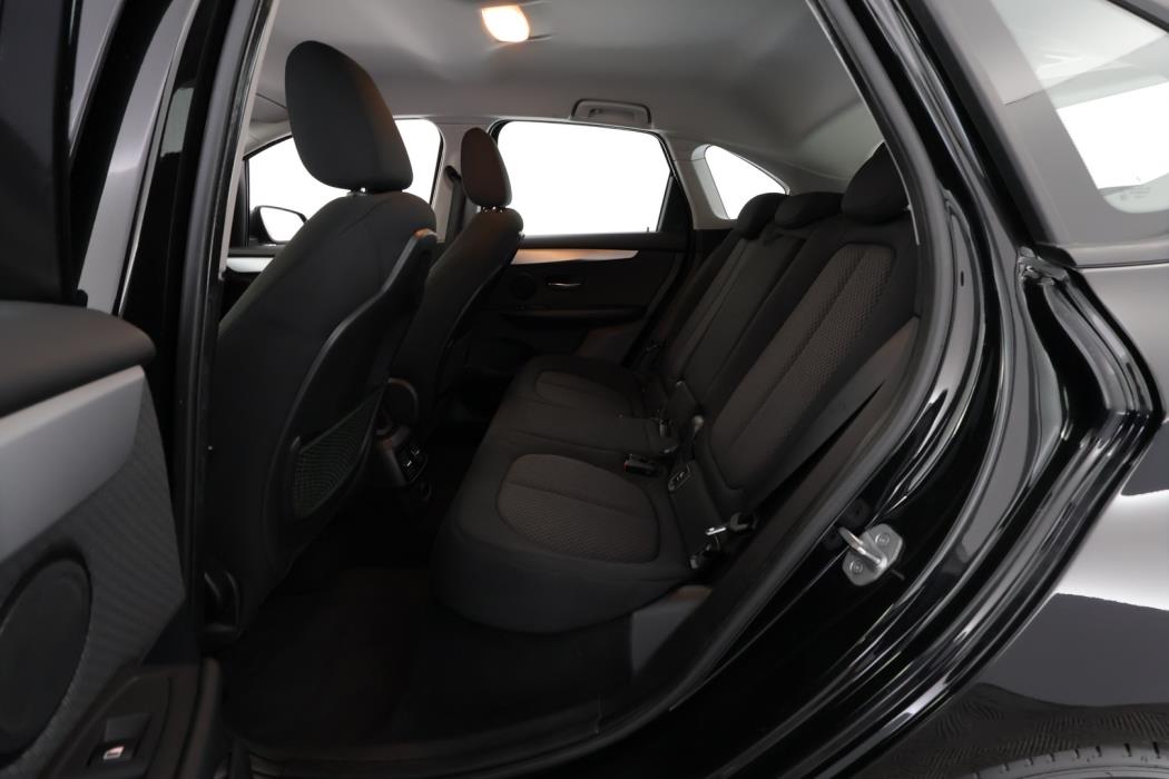BMW 225 2017