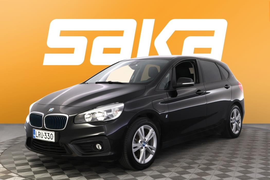 BMW 225 2017