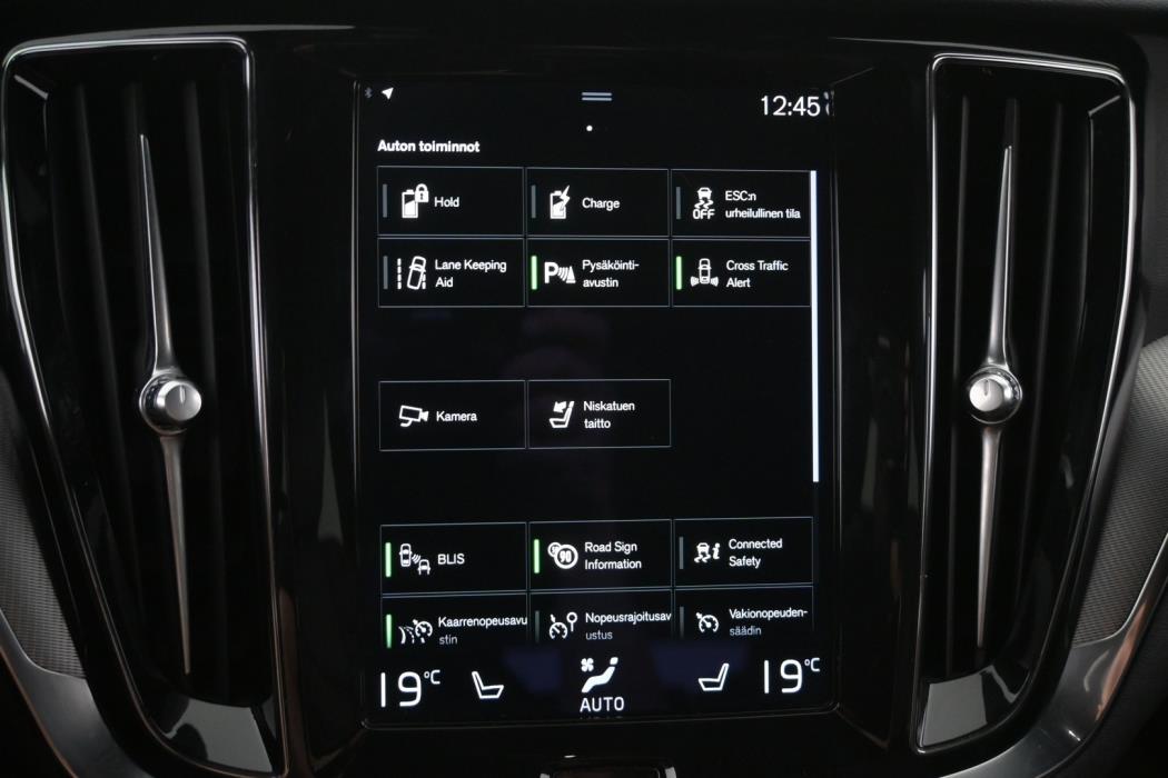 VOLVO V60 2021