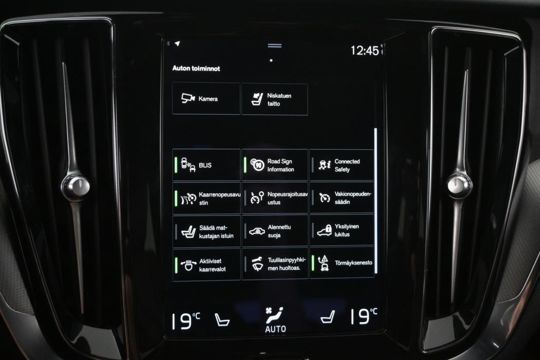 VOLVO V60 2021