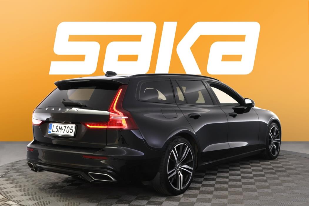 VOLVO V60 2021
