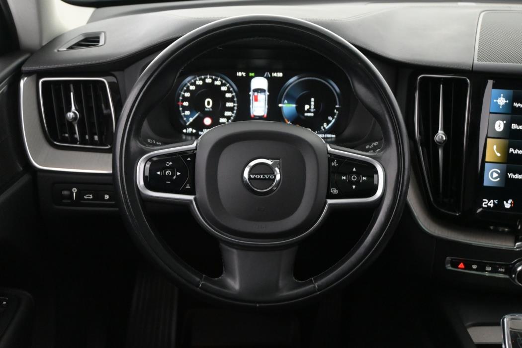 VOLVO XC60 2021