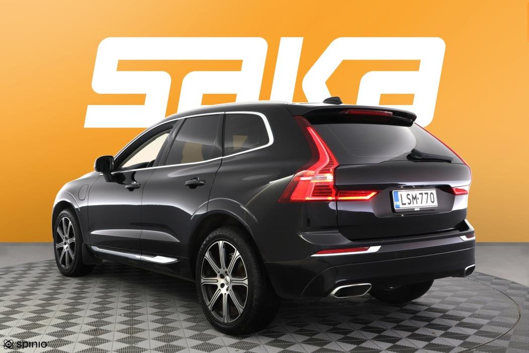 VOLVO XC60 2021