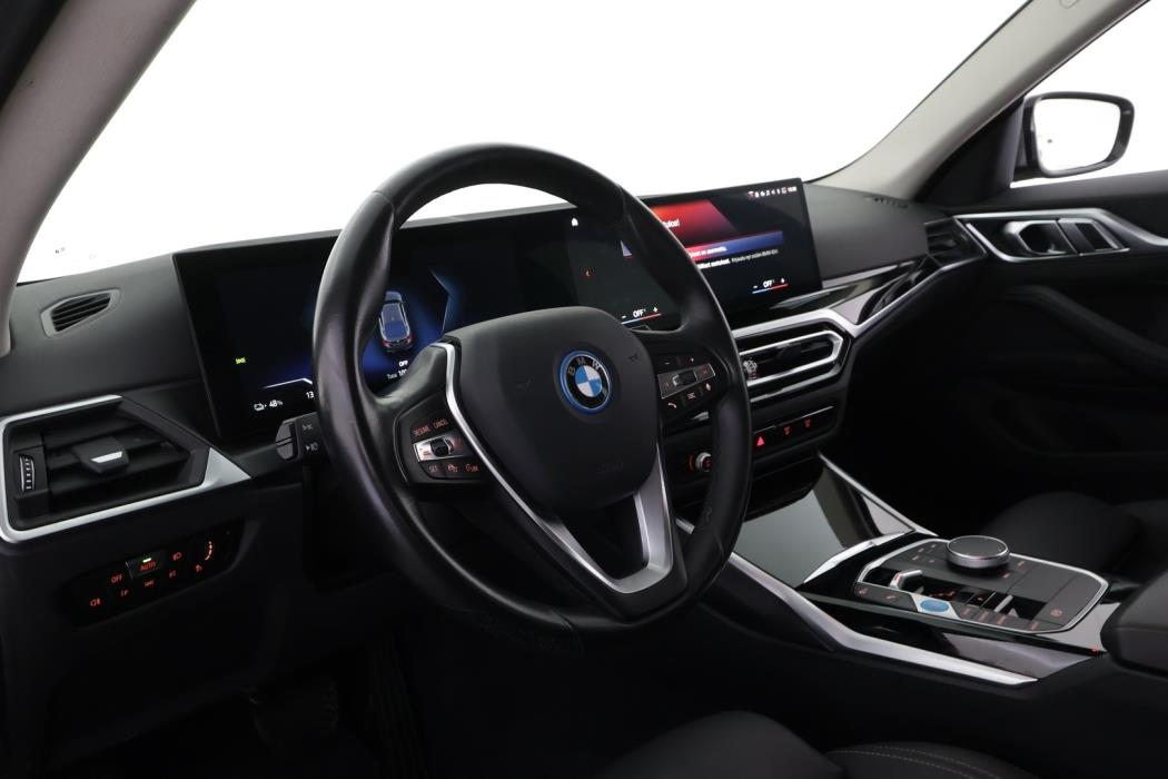 BMW i4 2023
