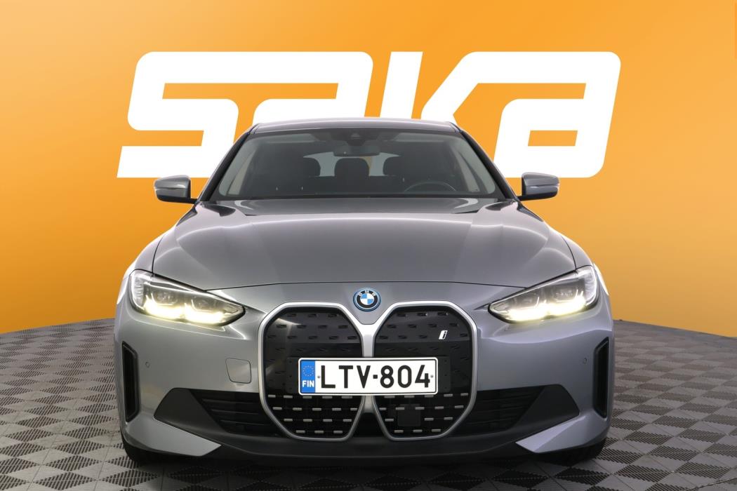 BMW i4 2023