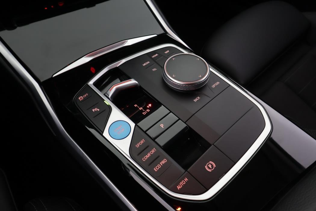BMW i4 2023