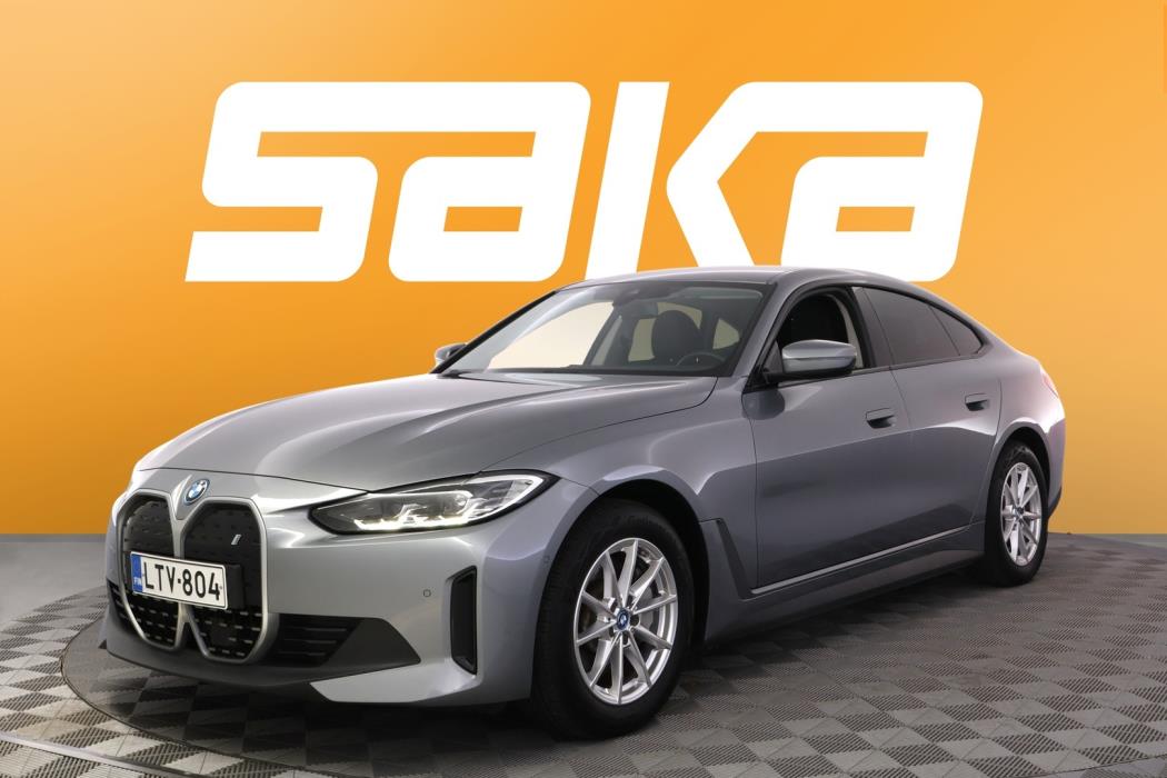 BMW i4 2023