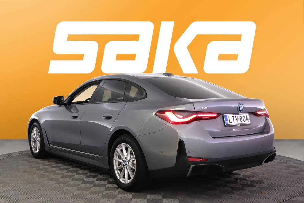 BMW i4 2023