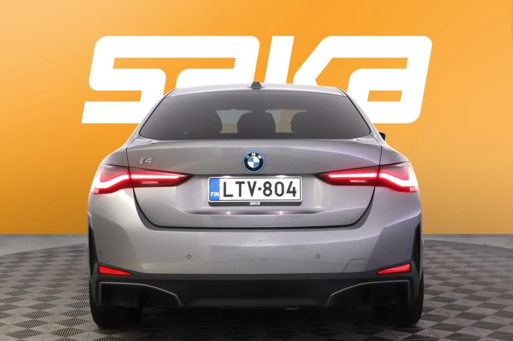 BMW i4 2023