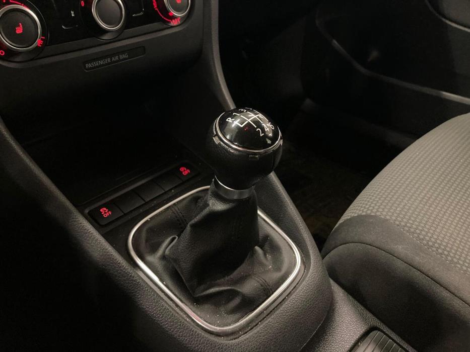 VOLKSWAGEN Golf 2011