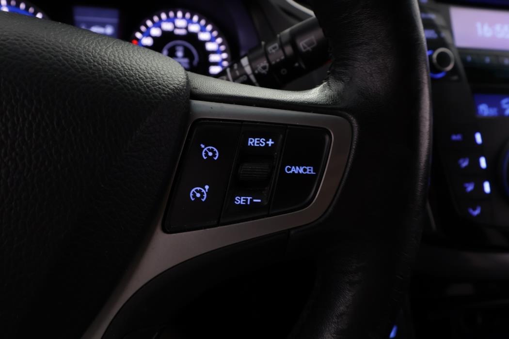 HYUNDAI i40 2012