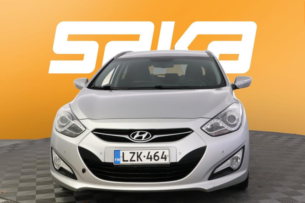 HYUNDAI i40 2012