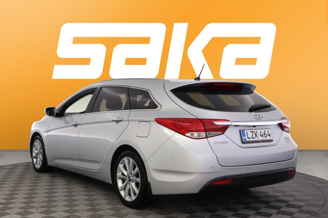HYUNDAI i40 2012