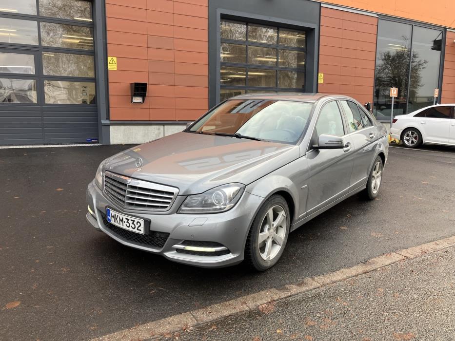 MERCEDES-BENZ C 2012