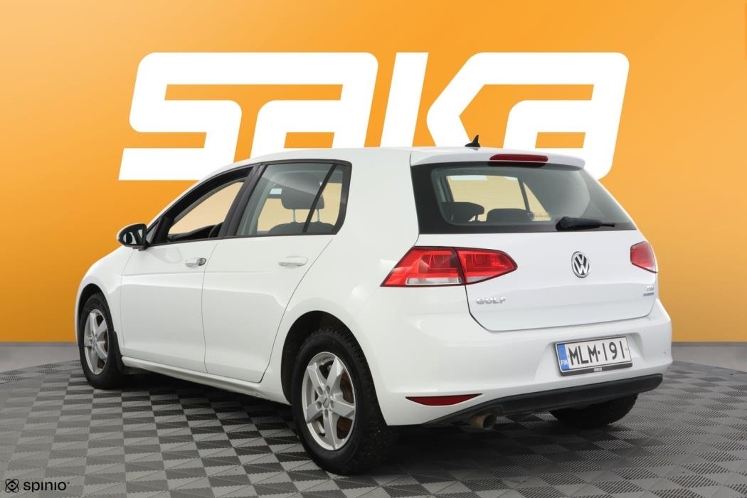 VOLKSWAGEN Golf 2013