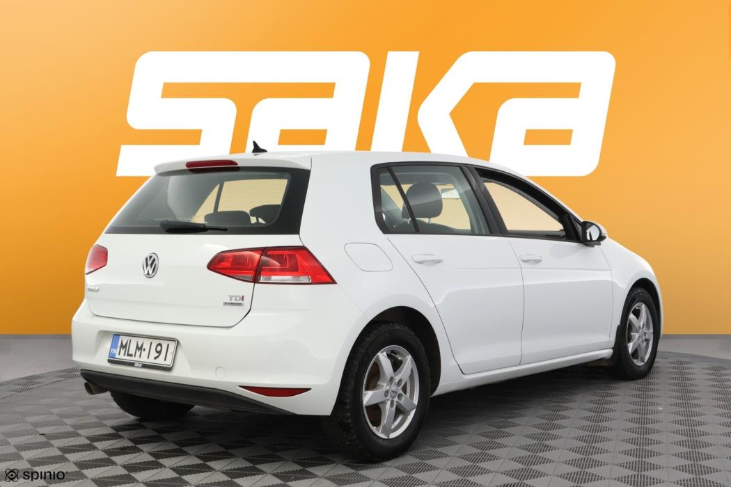 VOLKSWAGEN Golf 2013