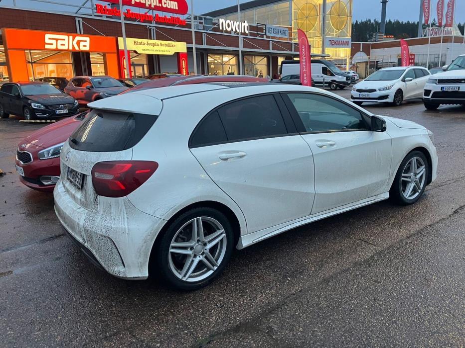 MERCEDES-BENZ A 2017