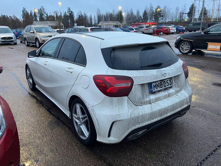 MERCEDES-BENZ A 2017
