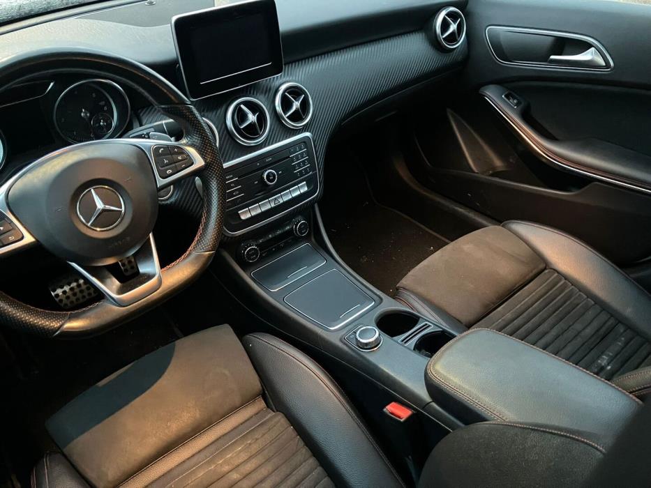 MERCEDES-BENZ A 2017