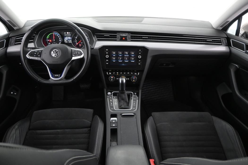 VOLKSWAGEN Passat 2020