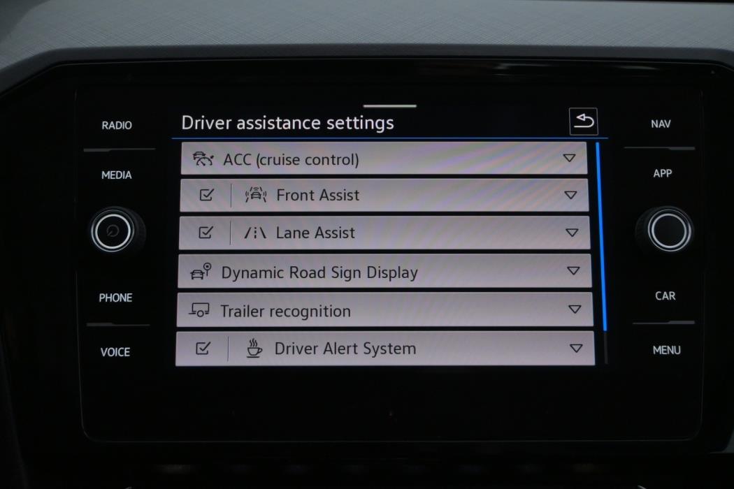 VOLKSWAGEN Passat 2020