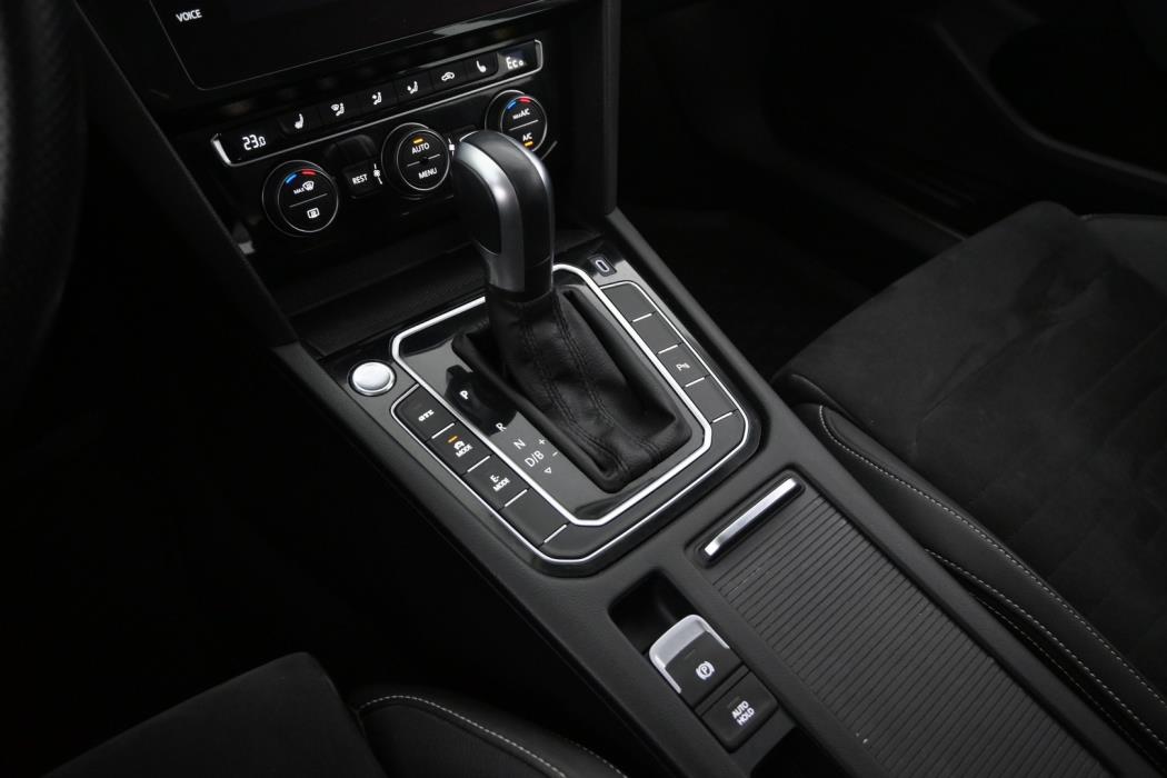 VOLKSWAGEN Passat 2020