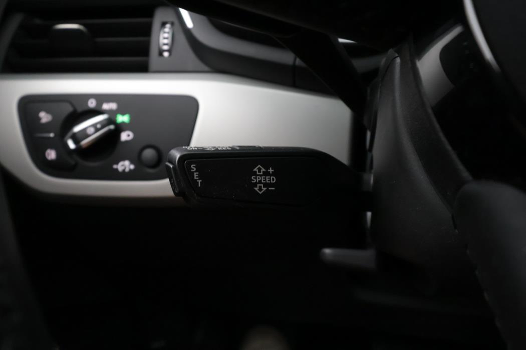 AUDI A4 2020