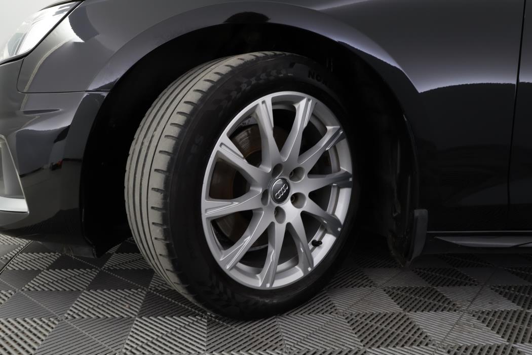 AUDI A4 2020