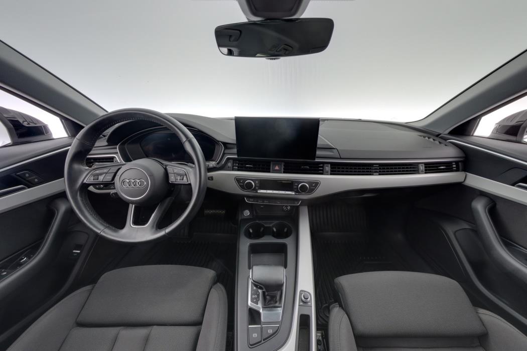 AUDI A4 2020