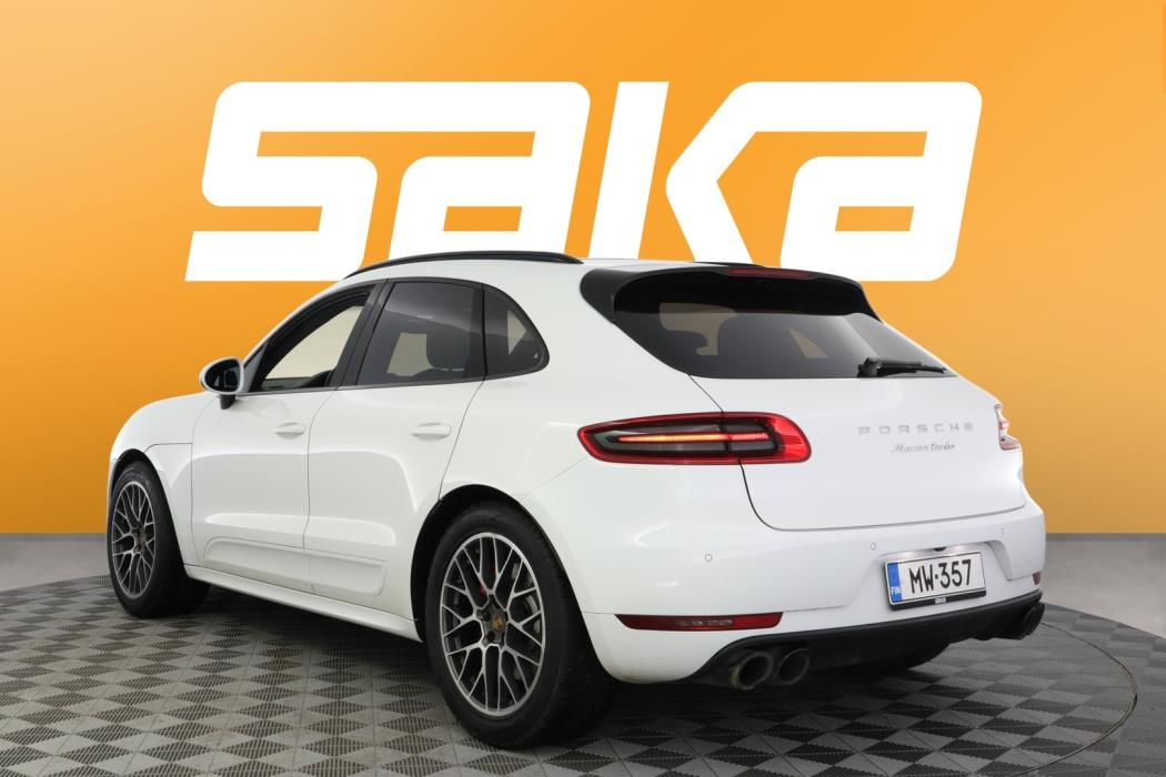 PORSCHE Macan 2015