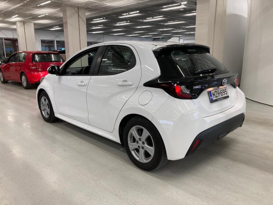 TOYOTA Yaris 2021