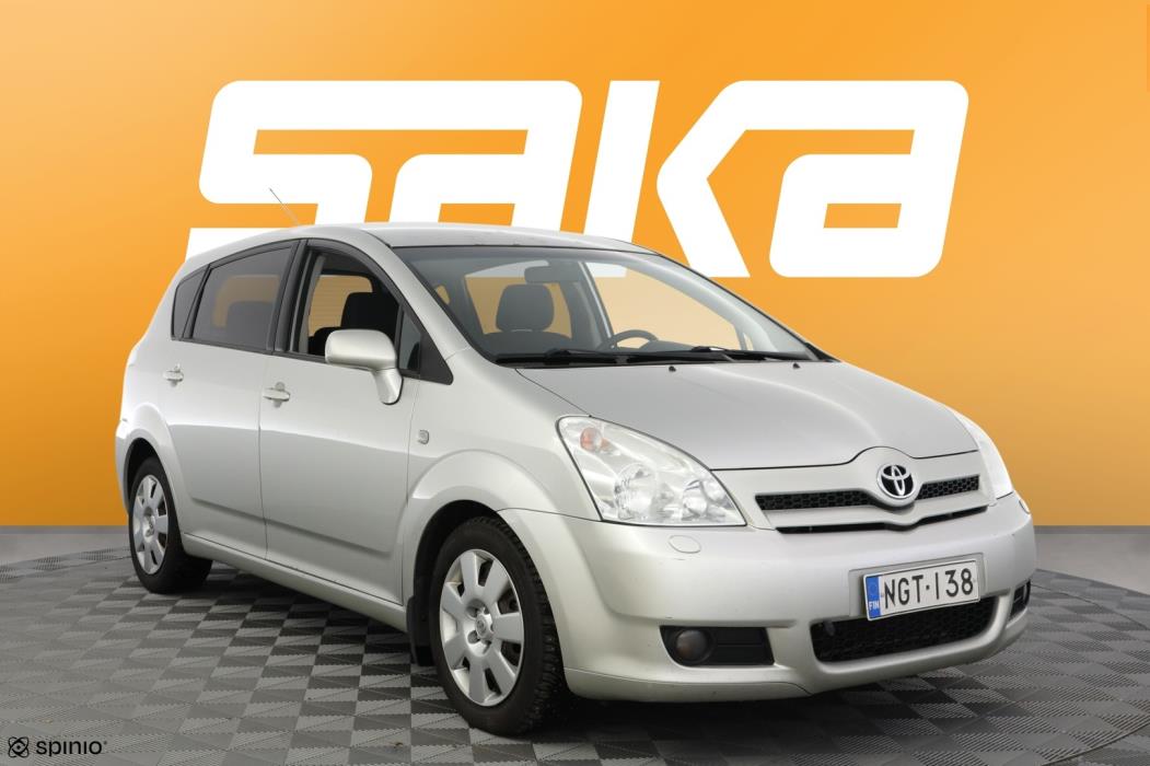 TOYOTA Corolla Verso 2006