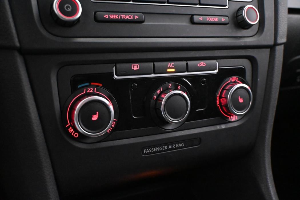 VOLKSWAGEN Golf 2010