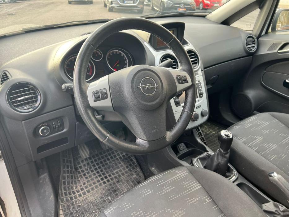OPEL Corsa 2012