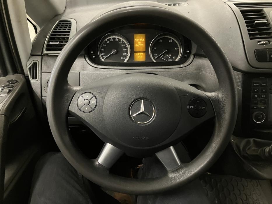 MERCEDES-BENZ Vito 2013