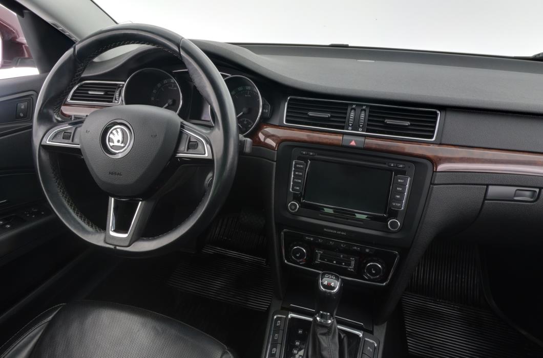 SKODA Superb 2015