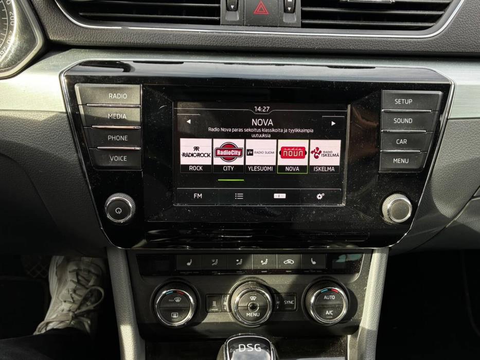 SKODA Superb 2016