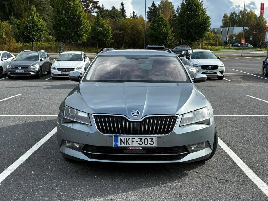 SKODA Superb 2016