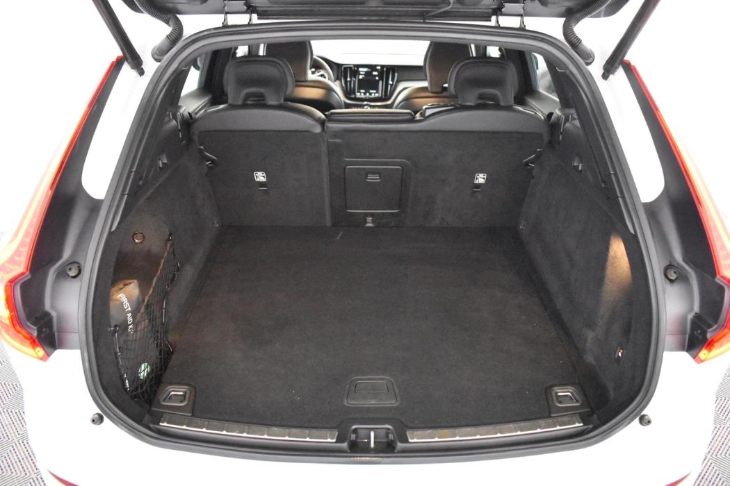 VOLVO XC60 2020