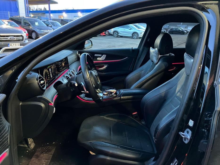 MERCEDES-BENZ E 2020