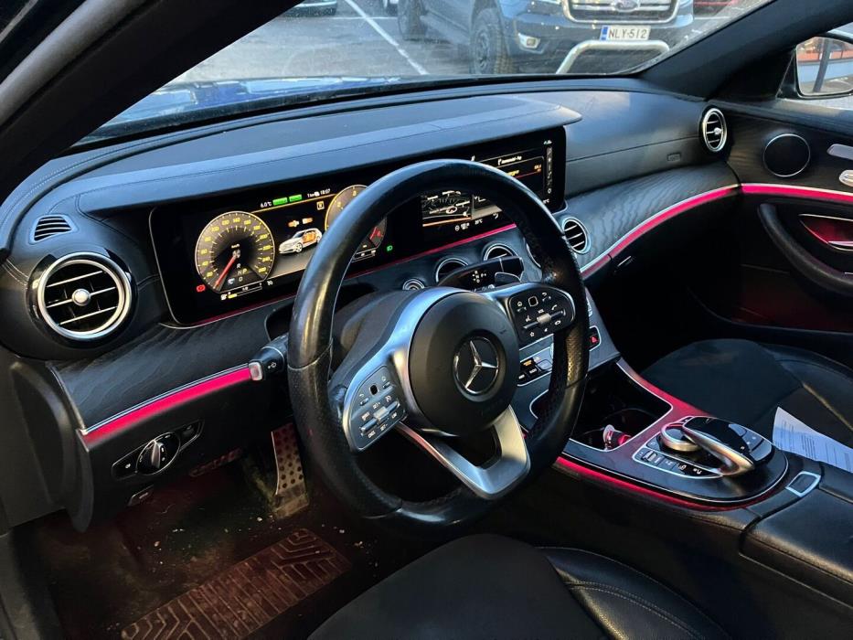 MERCEDES-BENZ E 2020