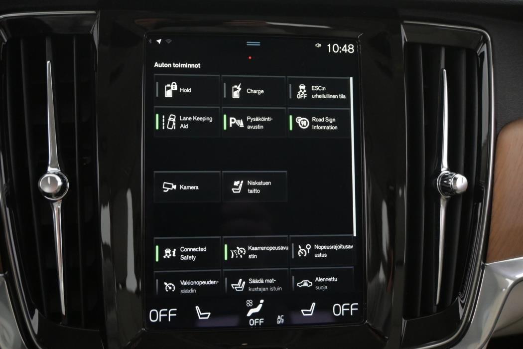 VOLVO V90 2021