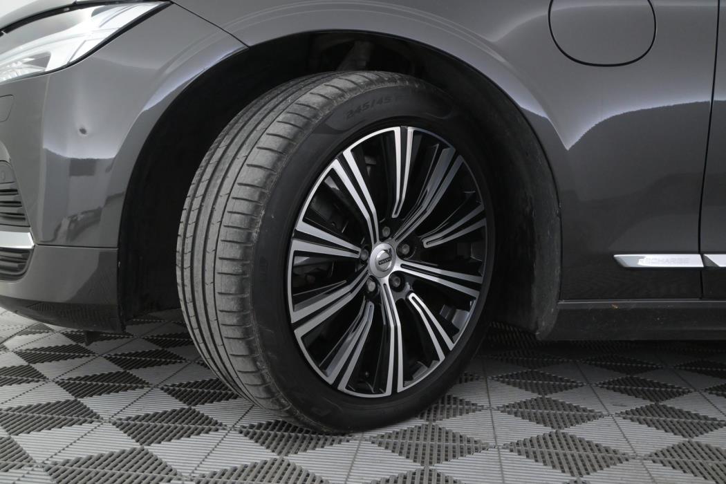 VOLVO V90 2021