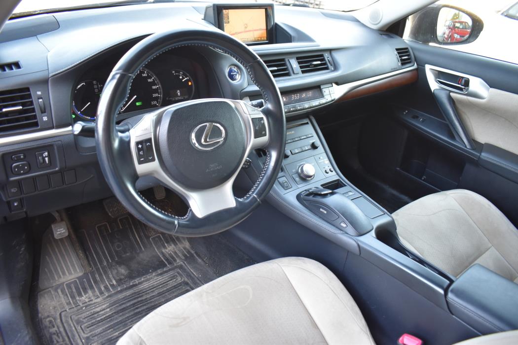 LEXUS CT 2012