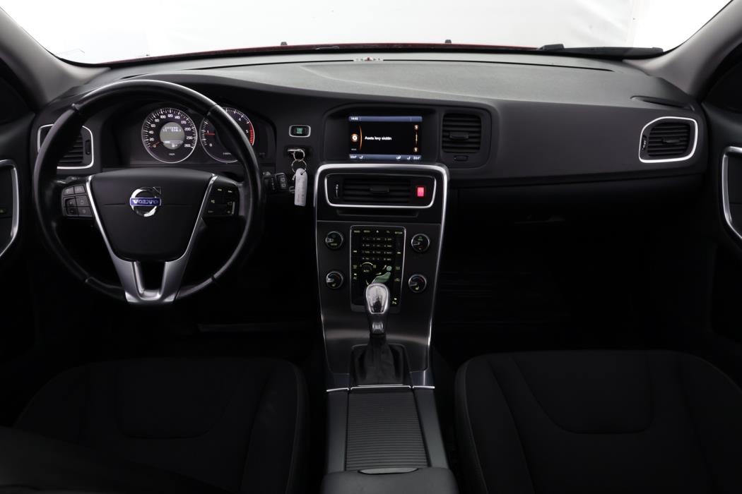 VOLVO V60 2013