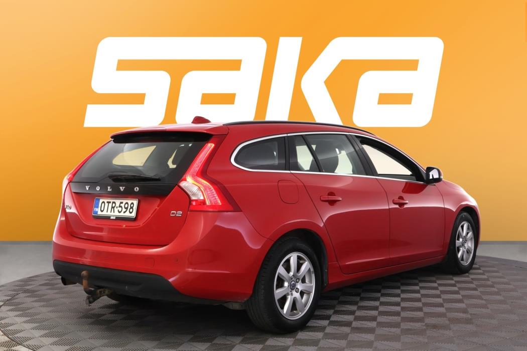 VOLVO V60 2013